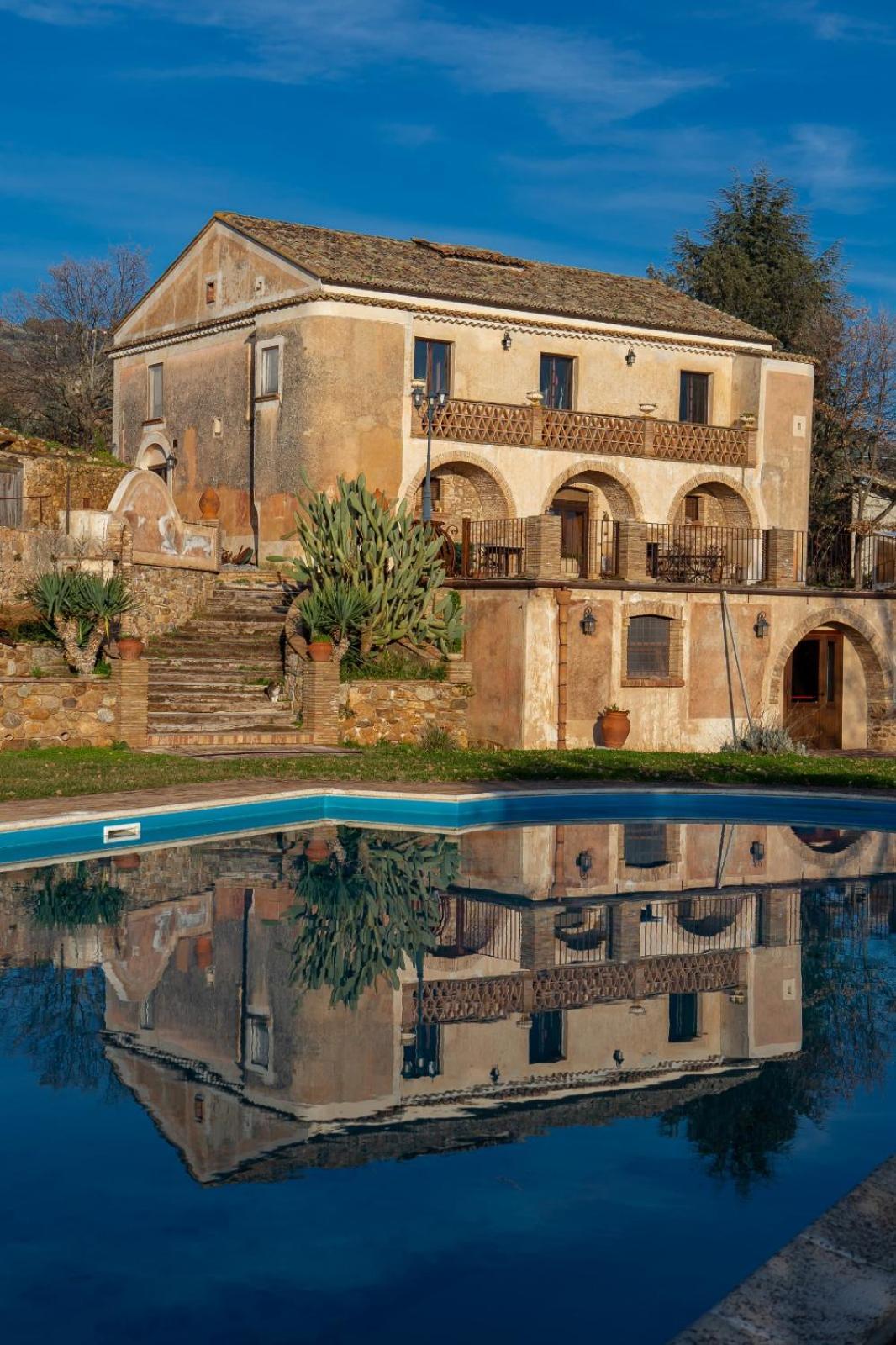 Agriturismo Masseria Fonte Di Maroglio Castrovillari Exterior photo