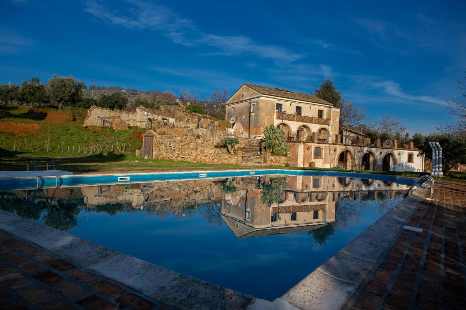 Agriturismo Masseria Fonte Di Maroglio Castrovillari Exterior photo