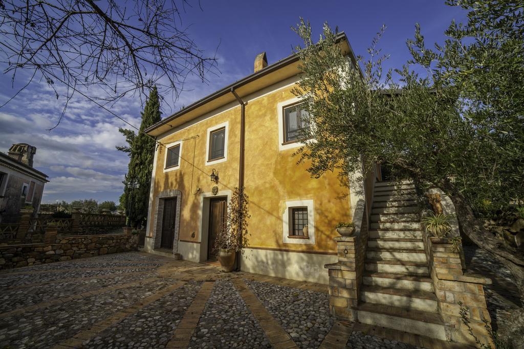 Agriturismo Masseria Fonte Di Maroglio Castrovillari Exterior photo